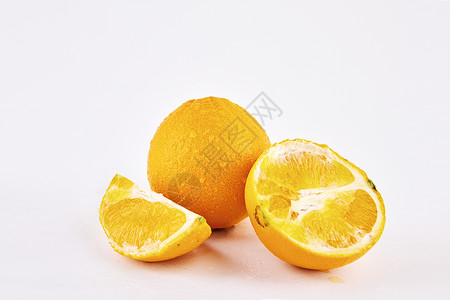 切开的橙子和完整的橙子图片