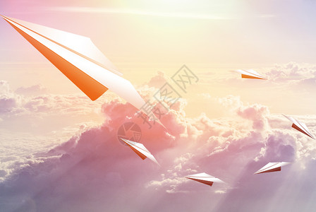 高空舞者纸飞机梦想设计图片