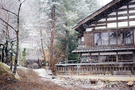 日本白马村雪景图片