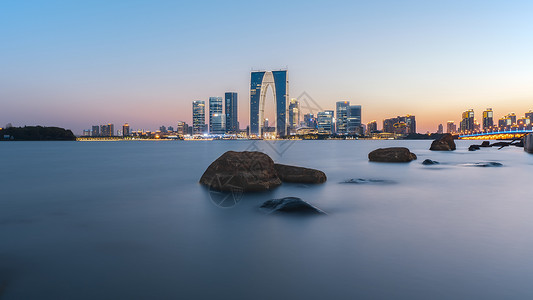 多色流程图苏州金鸡湖背景