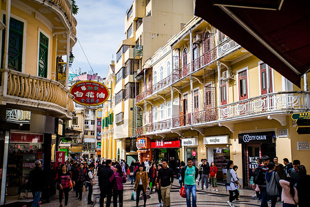 购物堆成山澳门商业街背景