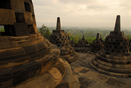 婆罗浮屠塔印尼爪哇岛上的婆罗浮屠佛塔背景