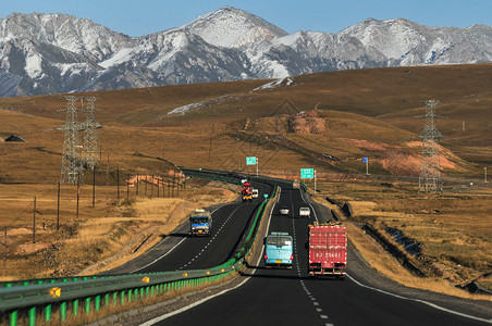 青藏公路风光背景图片