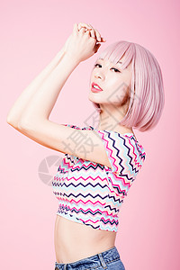粉色假发时尚美女形象高清图片