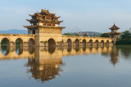 云南建水双龙桥背景图片
