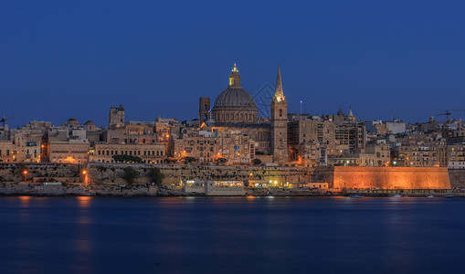 马耳他旅游马耳他首都瓦拉塔夜景背景