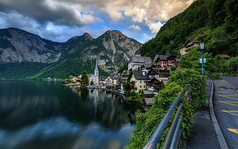 奥地利著名旅游小镇哈尔施塔特风光背景图片