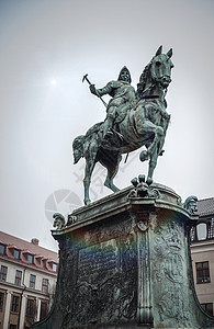 瑞典哥德堡街角雕塑背景图片