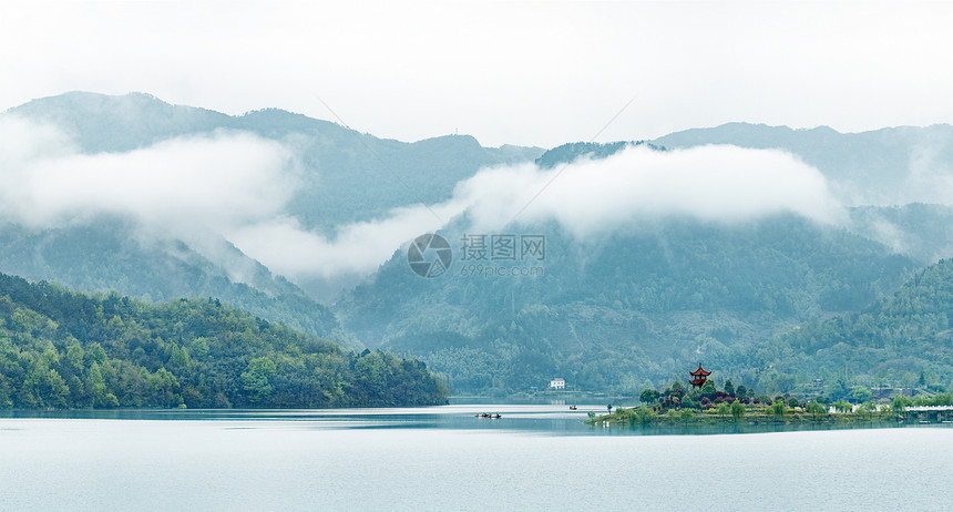 空山春雨后图片