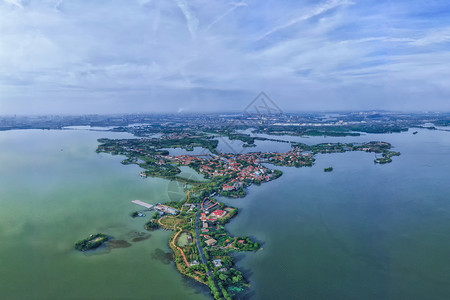 绿道跑步俯瞰武汉东湖绿道背景