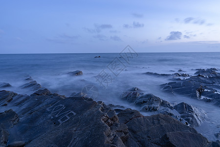 海石鉴情背景图片