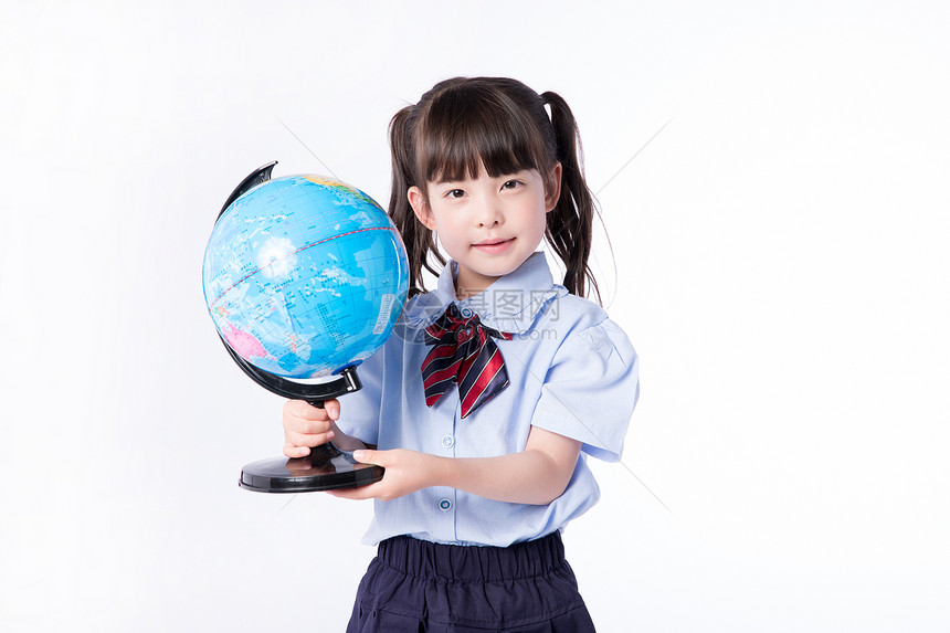 儿童教育小女孩地球仪图片