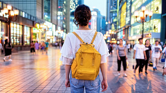 街道女人商场道路行走的背影背景