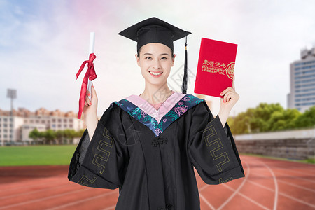 毕业的女大学生毕业季设计图片