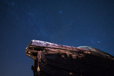 丽江古城屋檐星空高清图片