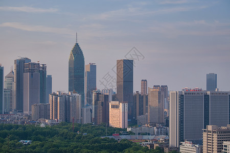 武汉繁华的高楼大厦商务区背景图片