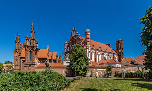 立陶宛著名的圣安娜教堂高清图片