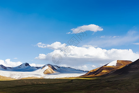 青藏线雪山背景图片