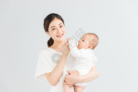 奶粉招聘素材母婴妈妈给宝宝喂奶背景