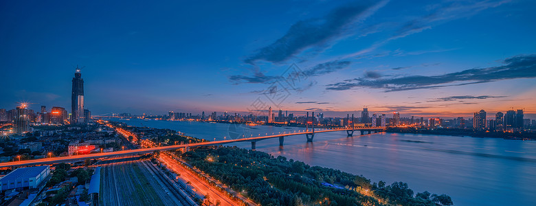 晚霞下的武汉长江二桥全景长片城市高清图片素材