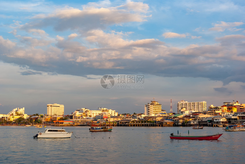泰国芭提雅港口风景图片
