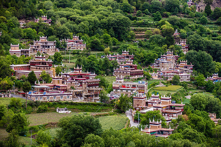 藏是房屋甲居藏寨背景