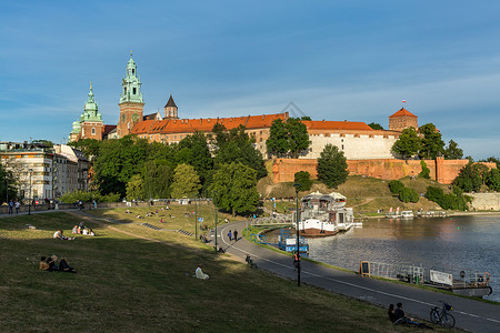 皇家庭院波兰克拉科夫著名旅游景点瓦维尔皇家城堡背景