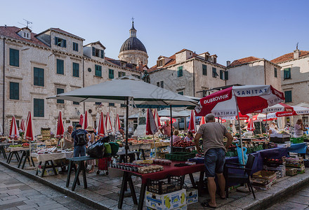 克罗地亚著名旅游城市杜布罗夫尼克露天市场高清图片
