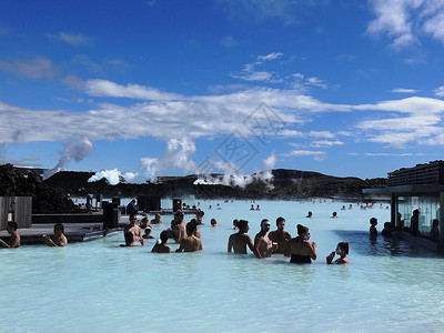 冰岛著名的蓝湖温泉背景图片