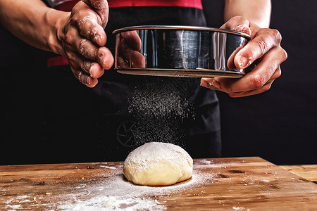 面包师筛粉背景图片
