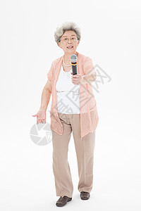 老年奶奶唱歌图片