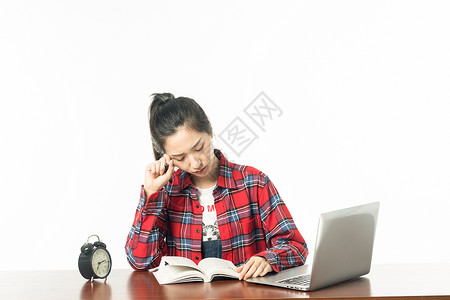 女学生学习计算机教育高清图片素材