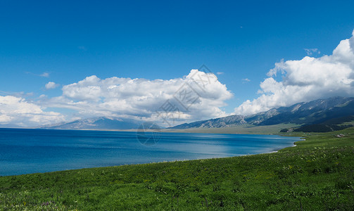 最后的平静赛里木湖背景