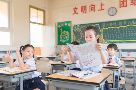 小学生展示试卷背景图片