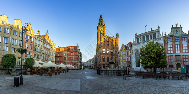 波兰格但斯克市政厅广场全景图背景图片