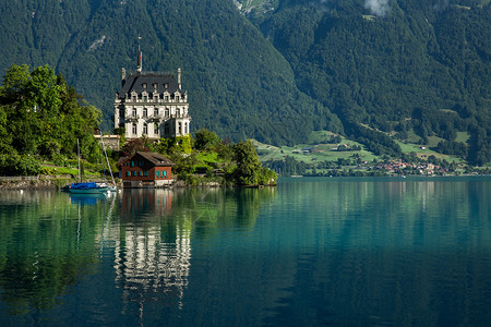 唯美湖光山色瑞士旅游景点因特拉肯湖风光背景