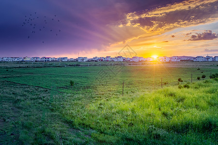 夕阳下村落若尔盖草原小镇背景