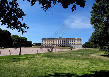 奥斯陆街景挪威奥斯陆皇宫背景
