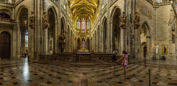 捷克布拉格著名旅游景点圣维特大教堂内部旅游目的地高清图片素材