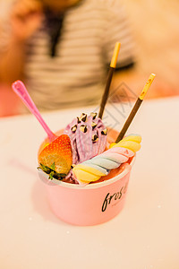 清迈火烈鸟网红冰淇淋店背景图片