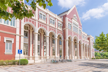 上海外国语大学教学楼背景