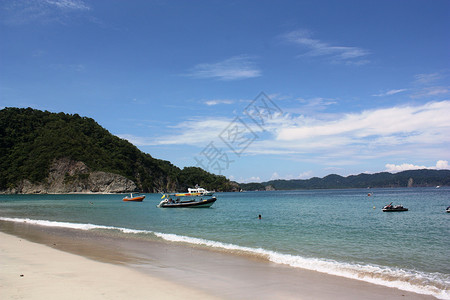 哥斯达黎加风光蓝天碧海银沙滩背景