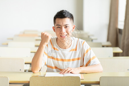 青春加油男学生加油背景