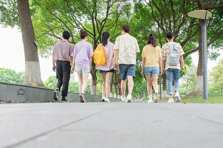 活力大学生背影背景图片