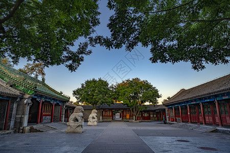 蓝天白云北京恭王府一宫门背景