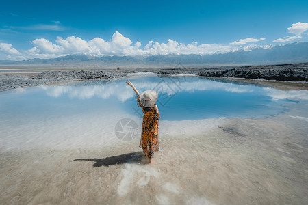 湖头米粉翡翠湖背景