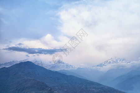 尼泊尔喜马拉雅山背景图片