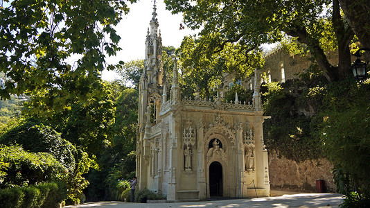 葡萄牙辛特拉雷加莱拉庄园Quinta da Regaleira背景