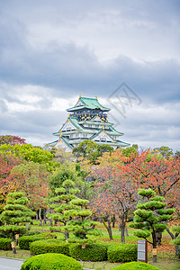 日本大阪城公园日本天守阁背景