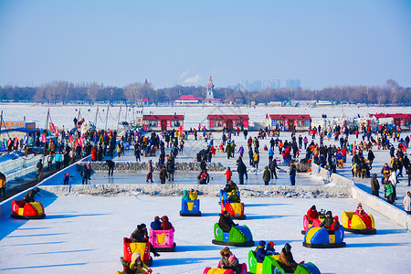 哈尔滨滑雪冰雪节高清图片素材